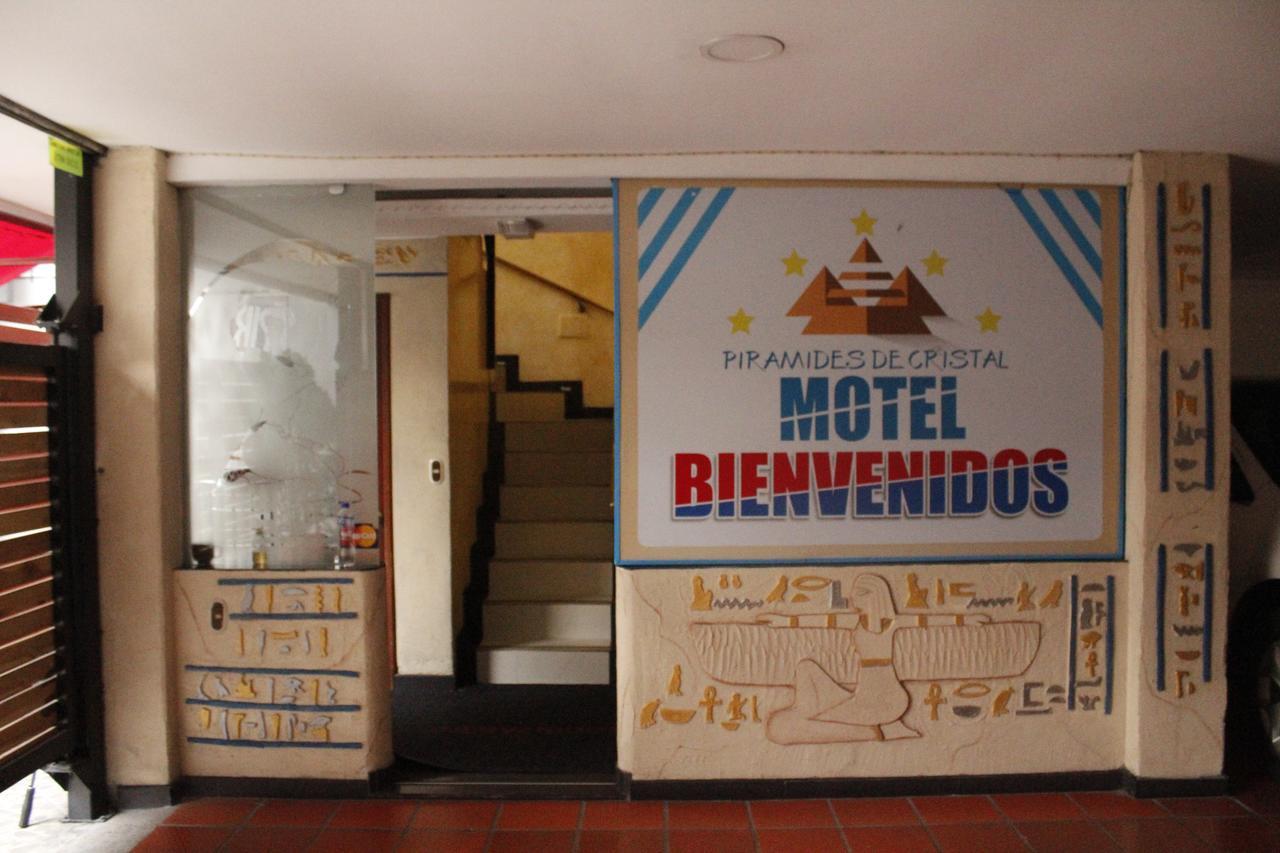 Motel Piramides De Cristal Bogota Exterior photo